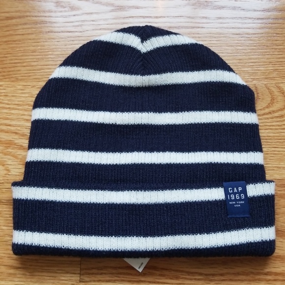 boys navy winter hat